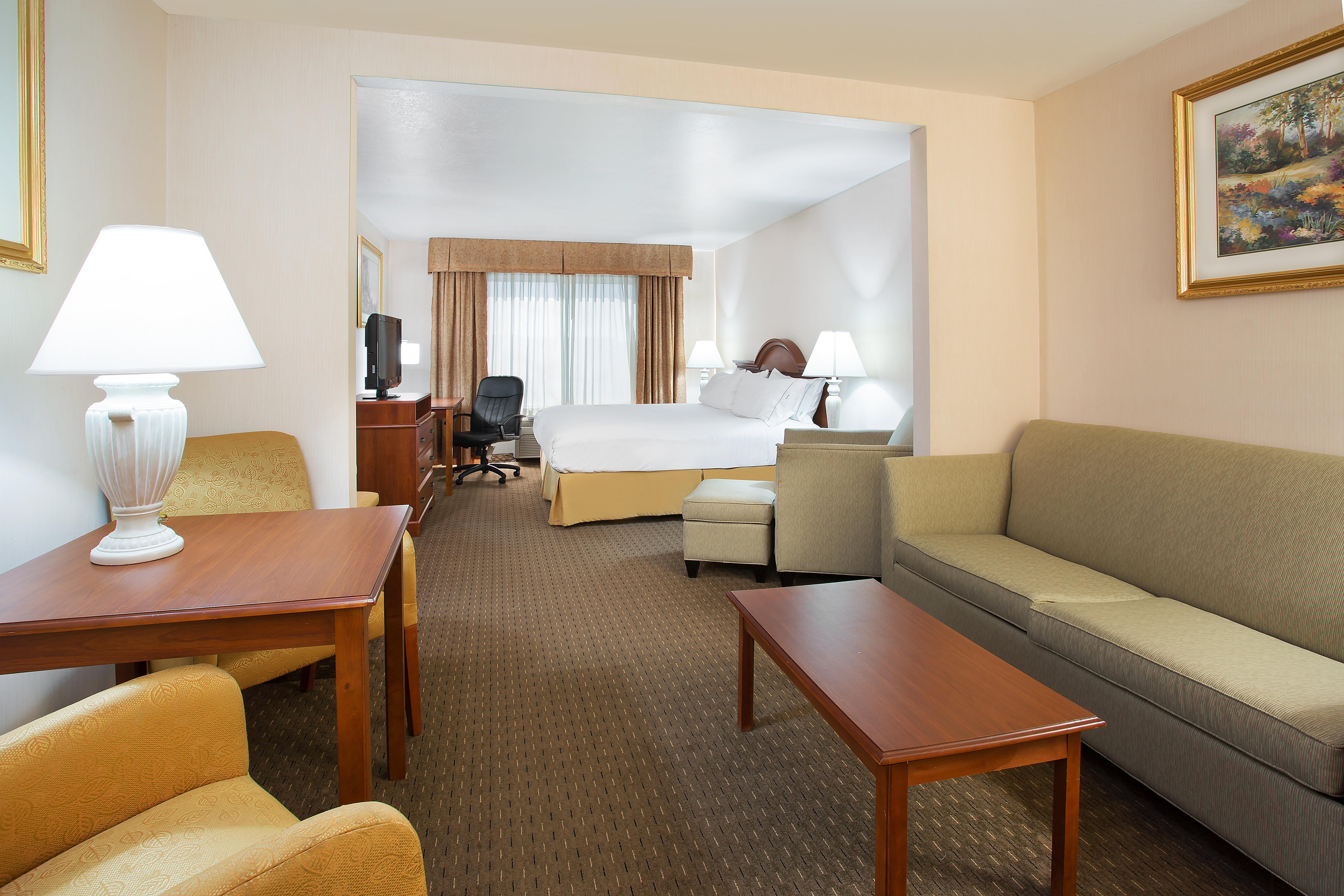 Holiday Inn Express Hotel & Suites Marion By Ihg מראה חיצוני תמונה