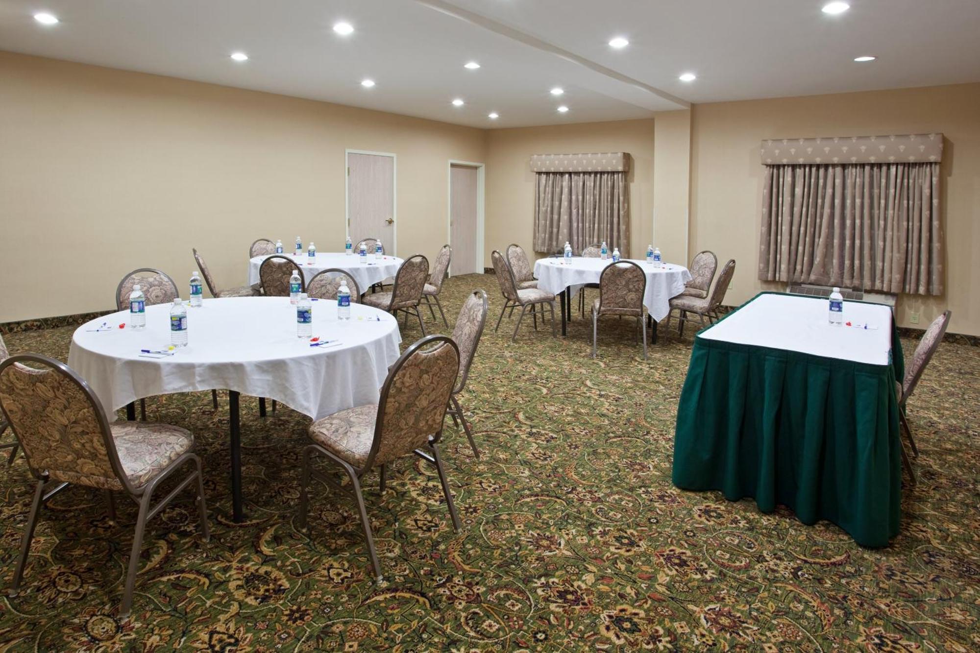 Holiday Inn Express Hotel & Suites Marion By Ihg מראה חיצוני תמונה