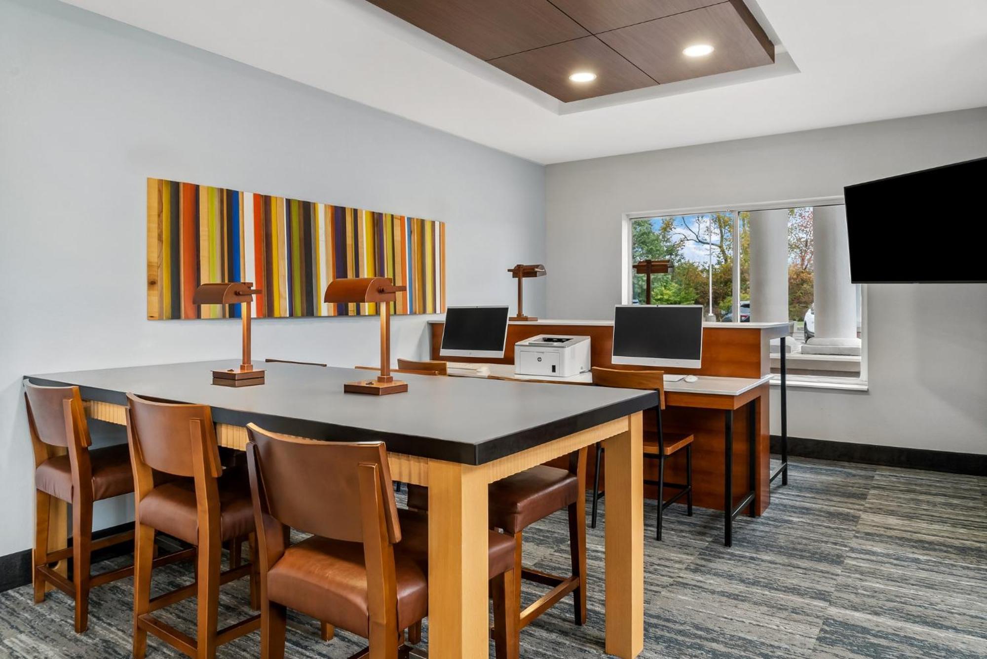 Holiday Inn Express Hotel & Suites Marion By Ihg מראה חיצוני תמונה