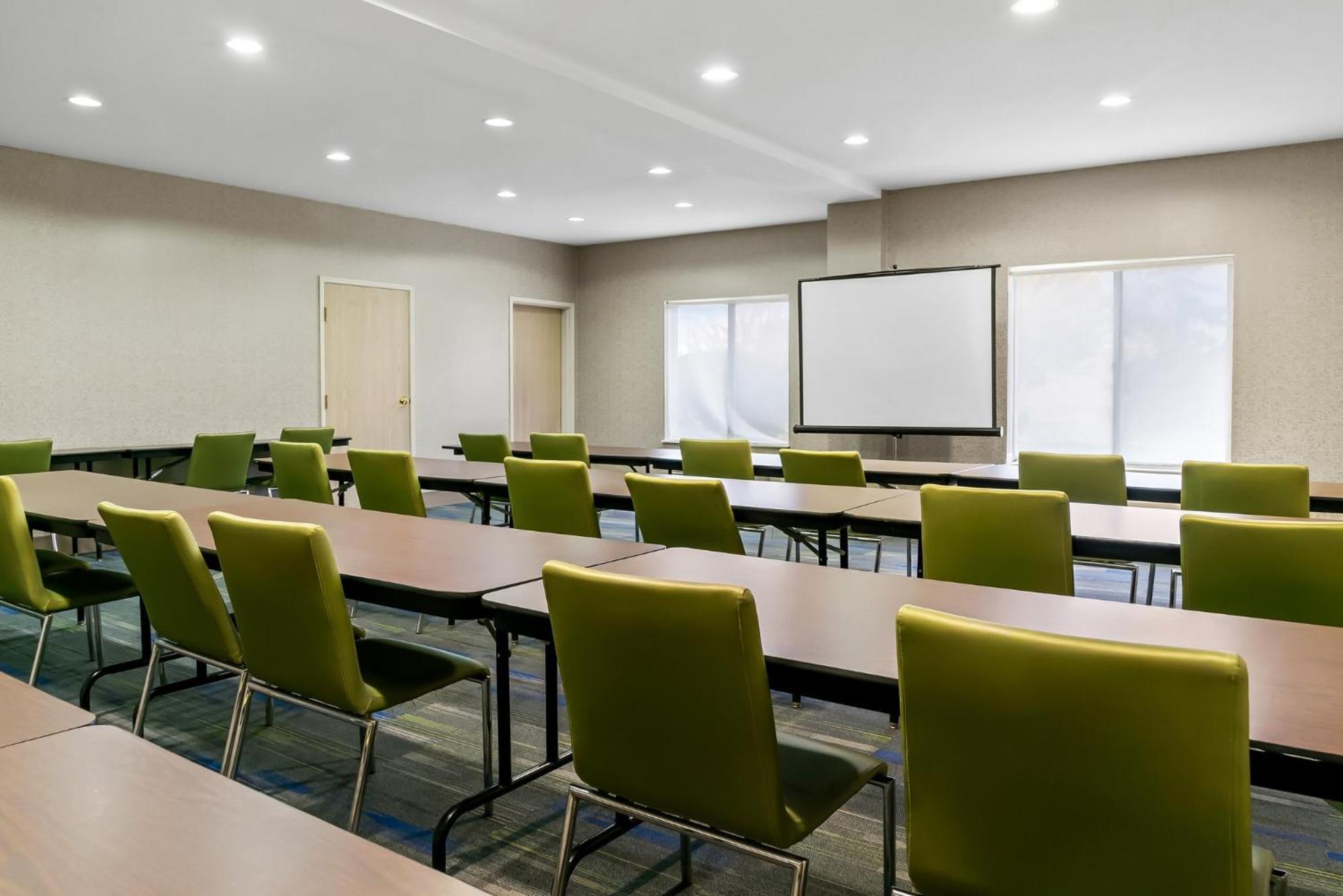 Holiday Inn Express Hotel & Suites Marion By Ihg מראה חיצוני תמונה