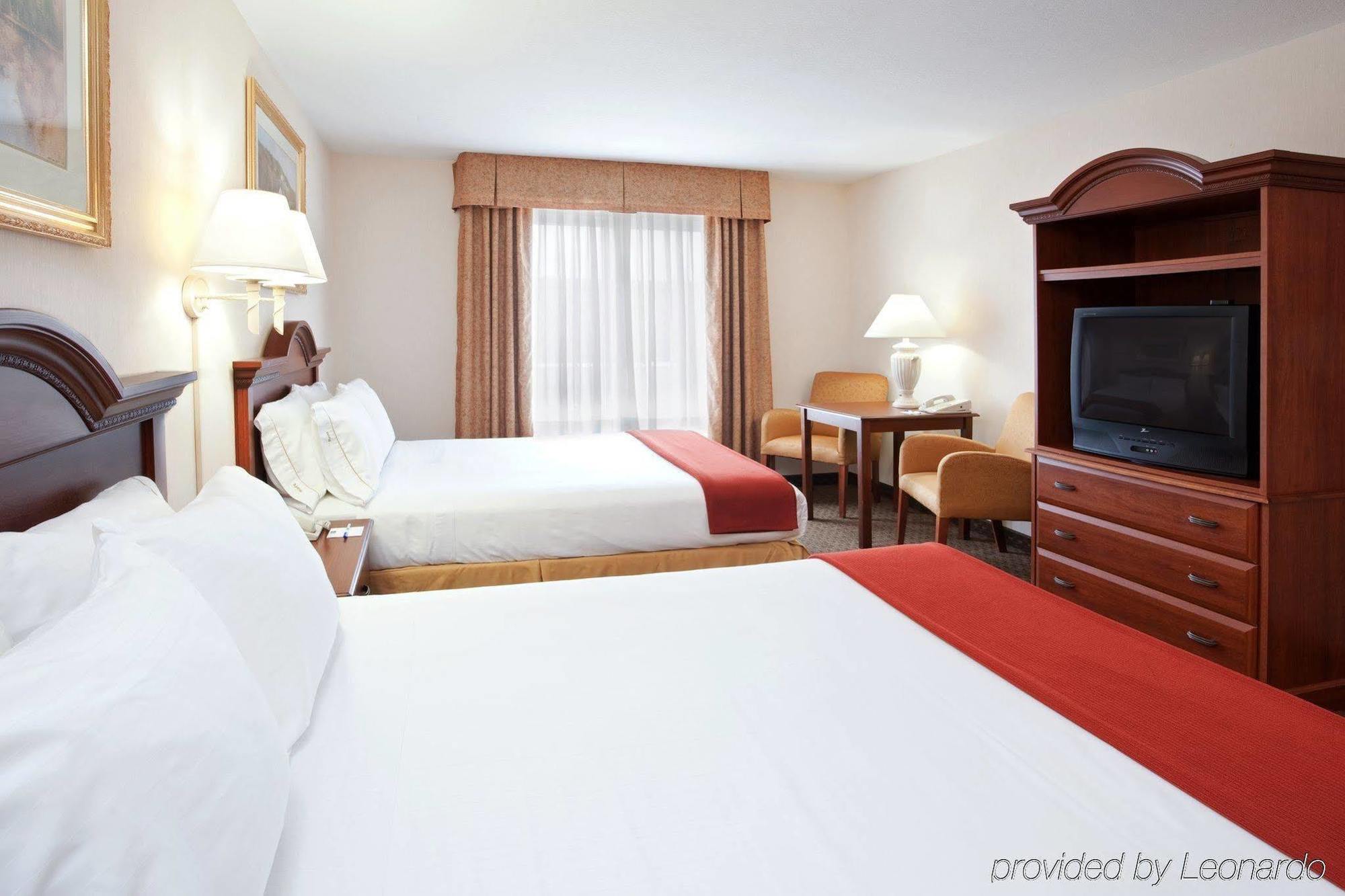 Holiday Inn Express Hotel & Suites Marion By Ihg חדר תמונה